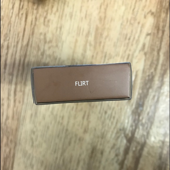 HUDA BEAUTY liquid matte - Picture 2 of 2